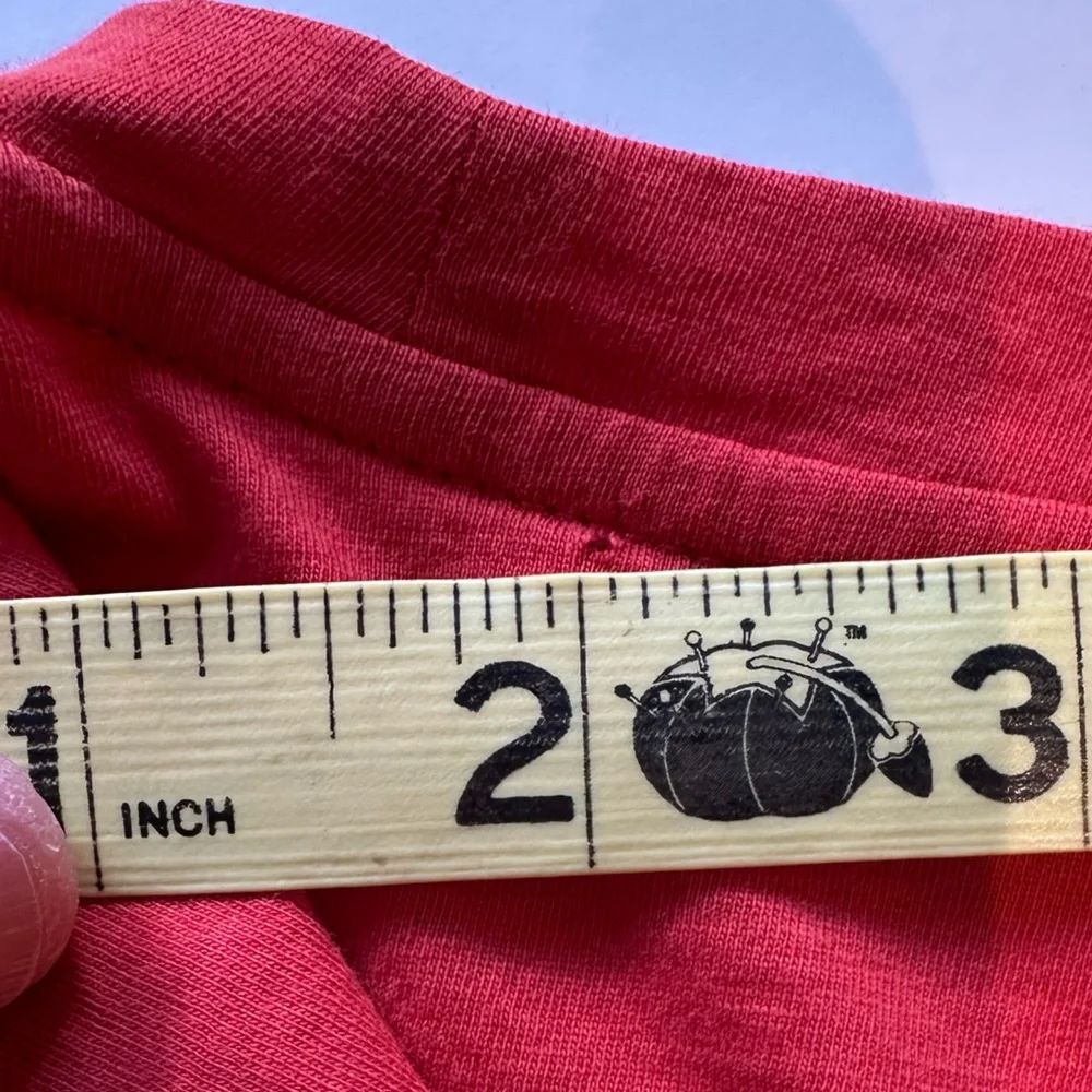 Vince essential Pima cotton crew neck T-shirt (L, vermillion) - has flaw - Picture 9 of 10